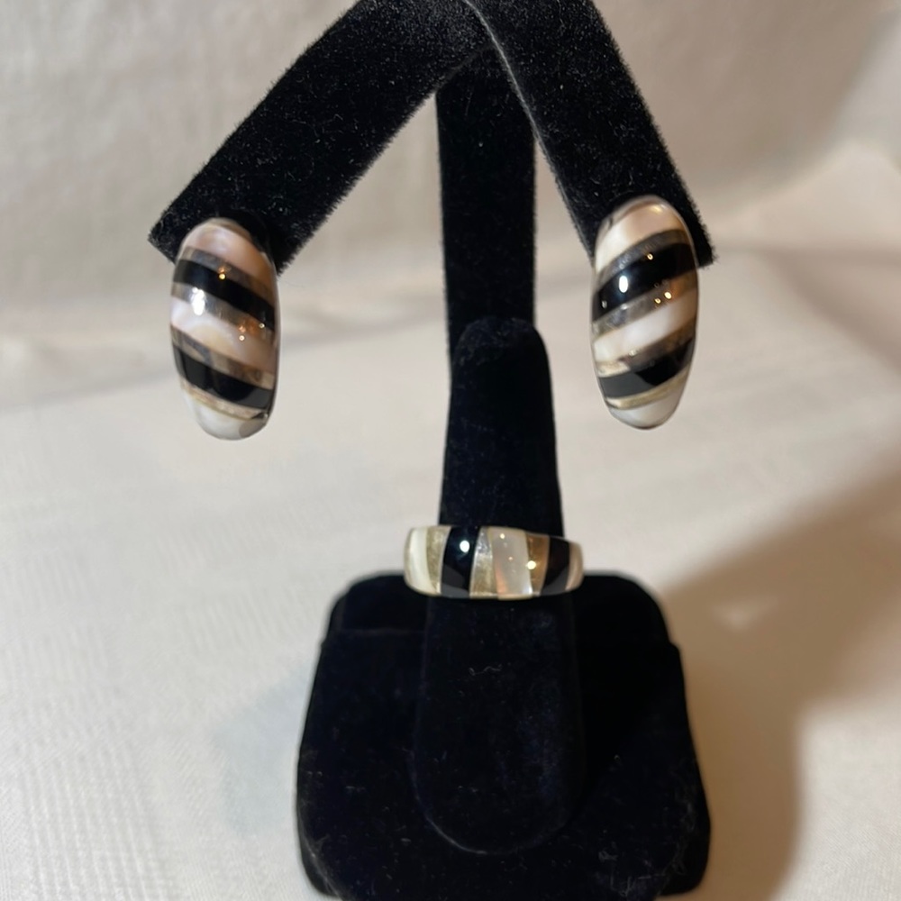 MOP & Black Onyx Band Ring & Earrings